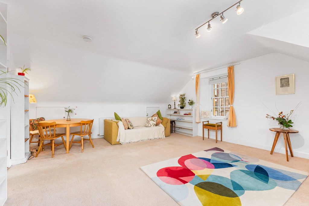 Property photo 3 of 22