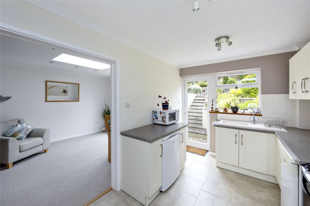 Property photo 3 of 17 Picture No. 13