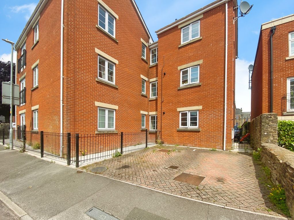 Property photo 1 of 8