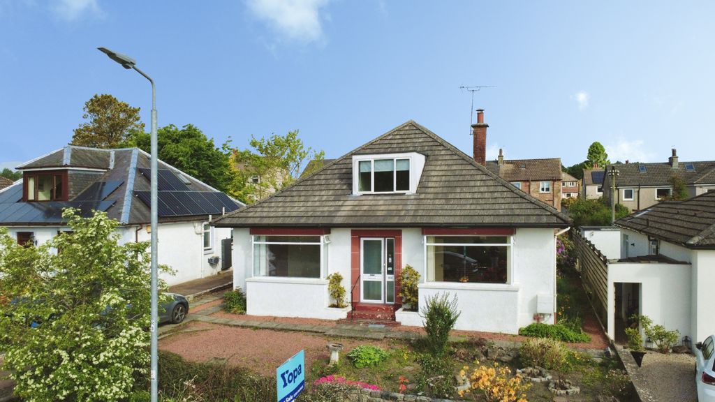 Property photo 3 of 20 External