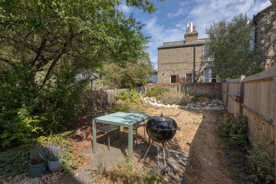 Property photo 2 of 21