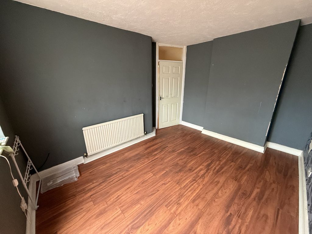 Property photo 3 of 8 Img_9821