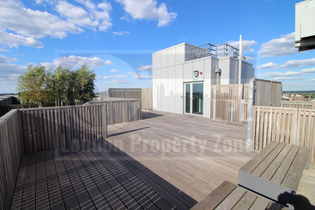 Property photo 3 of 26