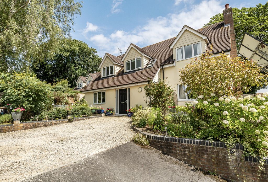 Property photo 1 of 20 1329954-4-688A4Cf...