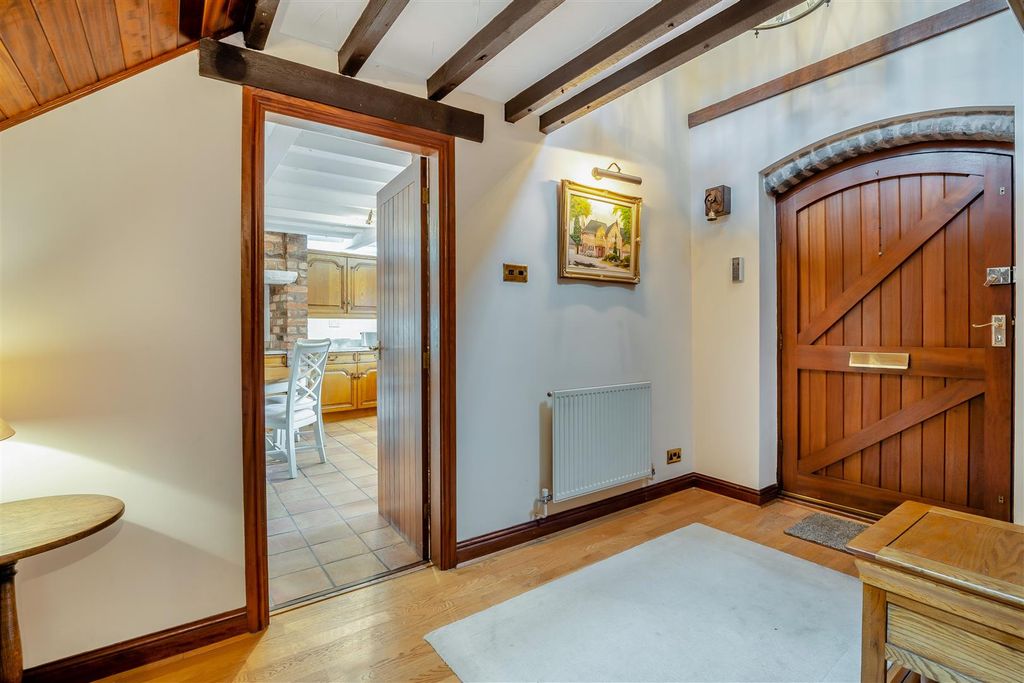 Property photo 3 of 27 Entry Hall (1).Jpg