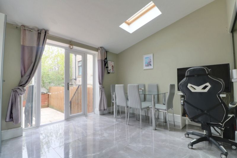 Property photo 3 of 20 Img_4725-Img_4727