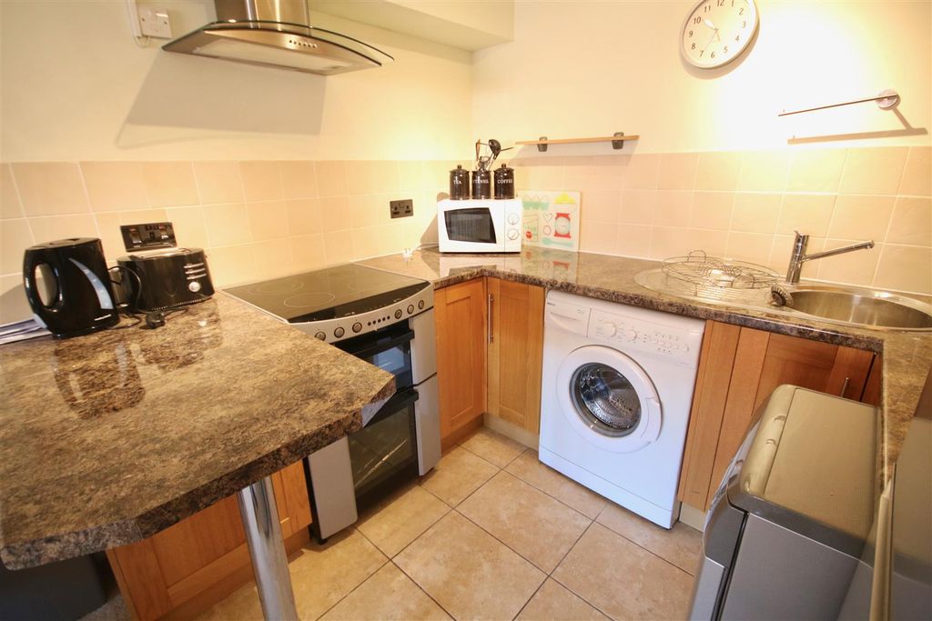 Property photo 2 of 9 Img_0036.Jpg