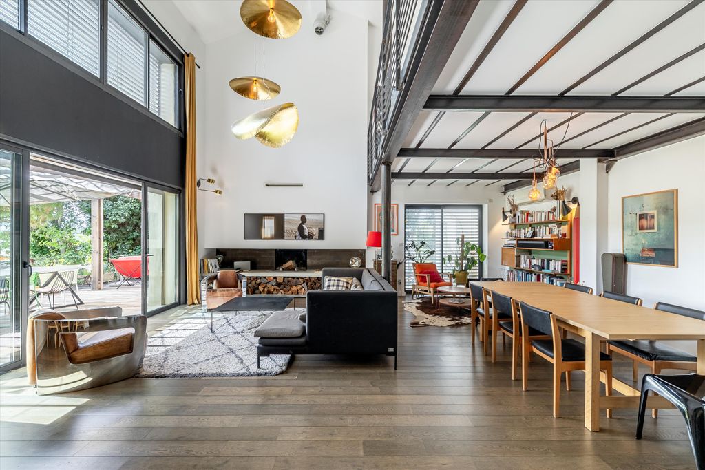 Property photo 2 of 20 Image