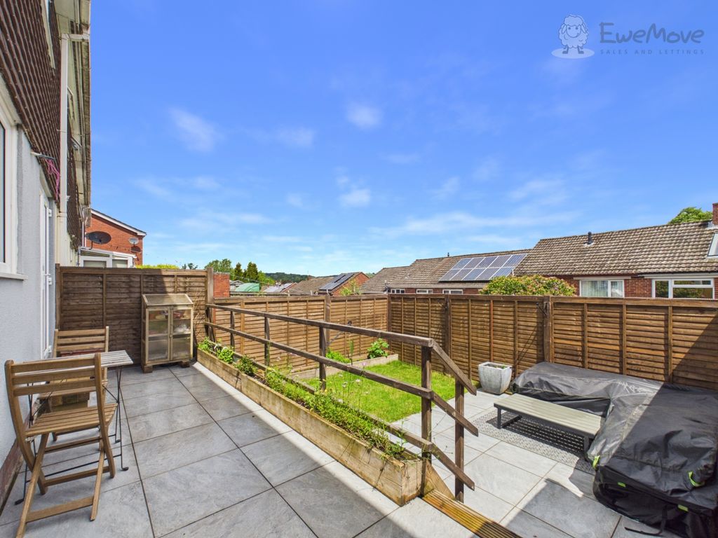 Property photo 3 of 16 Ewemove Tiverton - Lime Kiln Road
