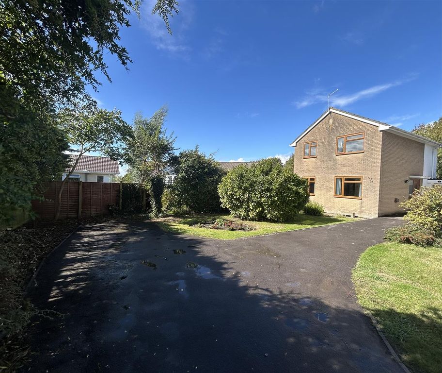 Property photo 1 of 19 Front