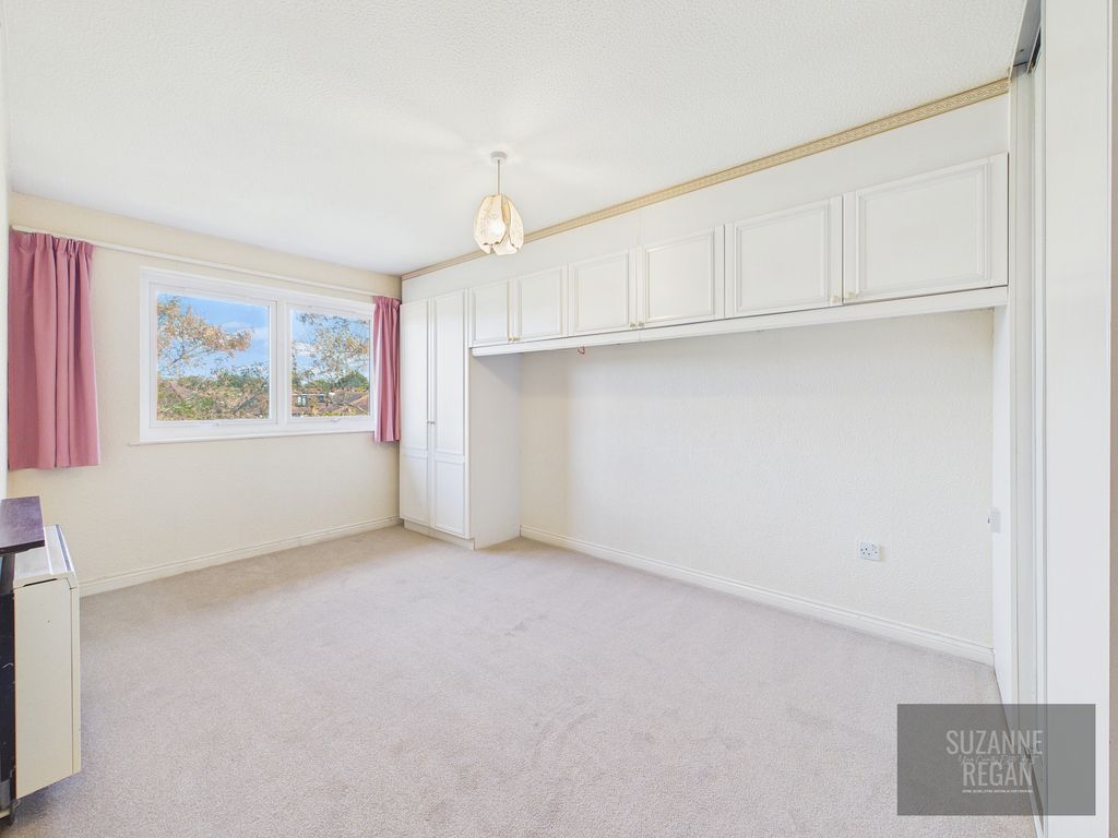 Property photo 2 of 11 Cam05192G0-Pr0385-Still008