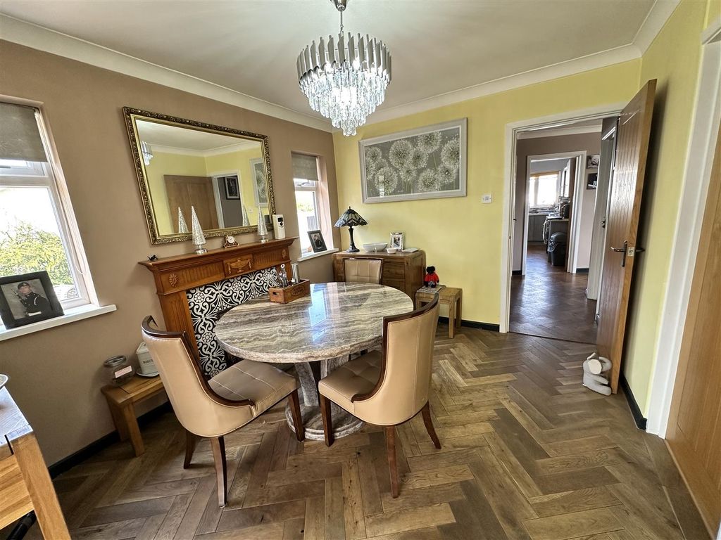 Property photo 3 of 15 20260429_115050973_Ios.Jpg