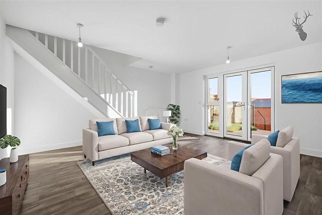 Property photo 2 of 15