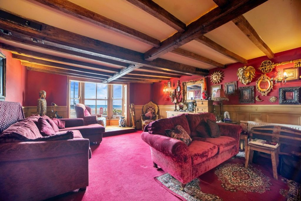 Property photo 3 of 11 Living Room No 3