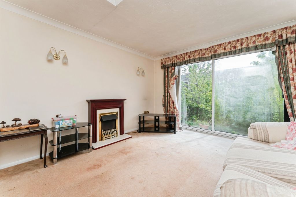 Property photo 3 of 15