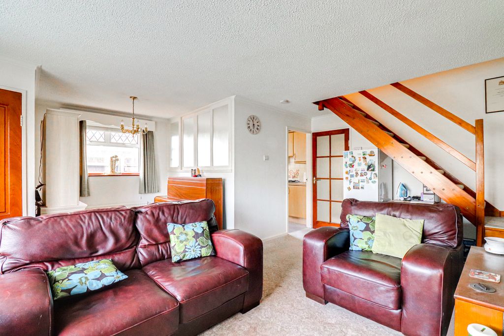 Property photo 2 of 16 Img_5457-Img_5459