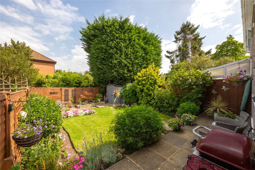Property photo 2 of 25 Picture No. 22
