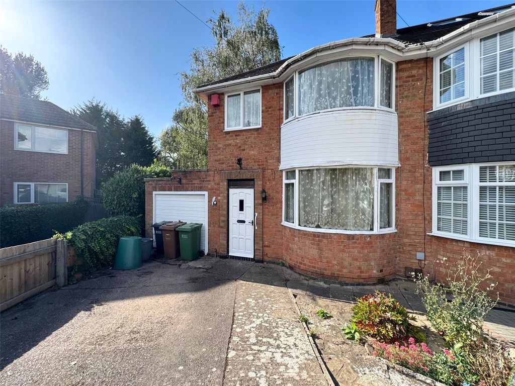 Property photo 1 of 9 Frontage