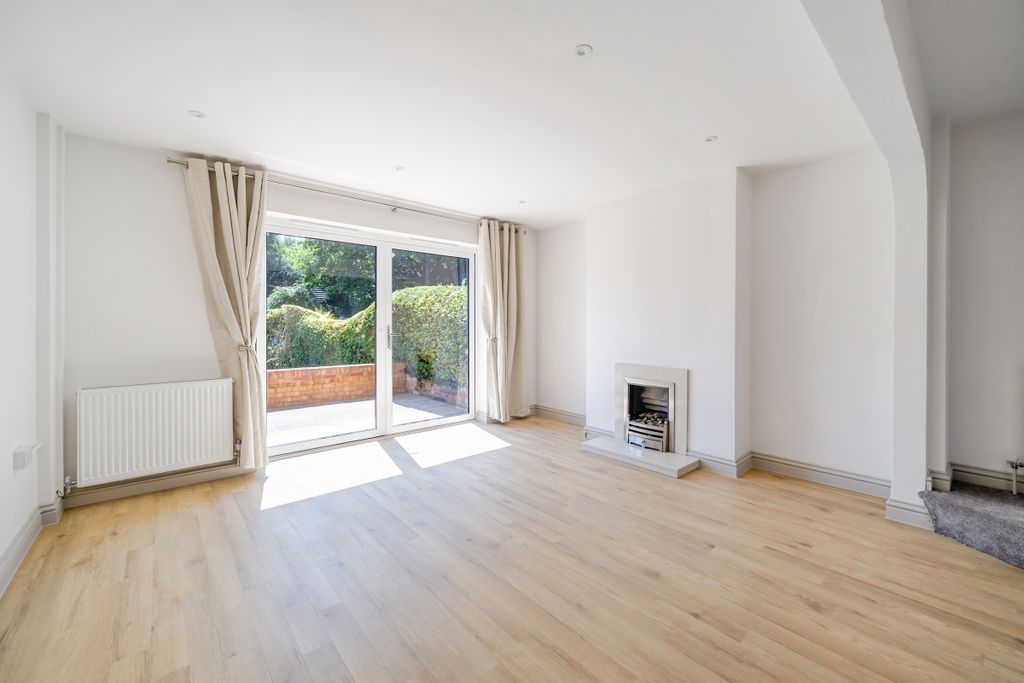 Property photo 2 of 19 1488520-12-6A4E42...