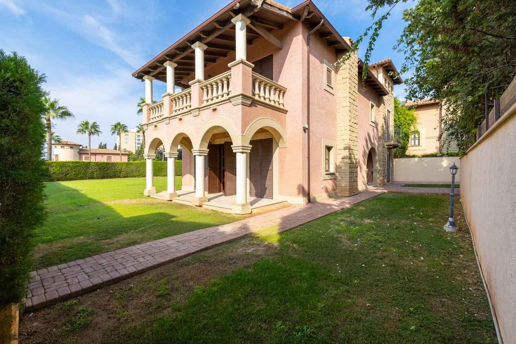 Property photo 2 of 30