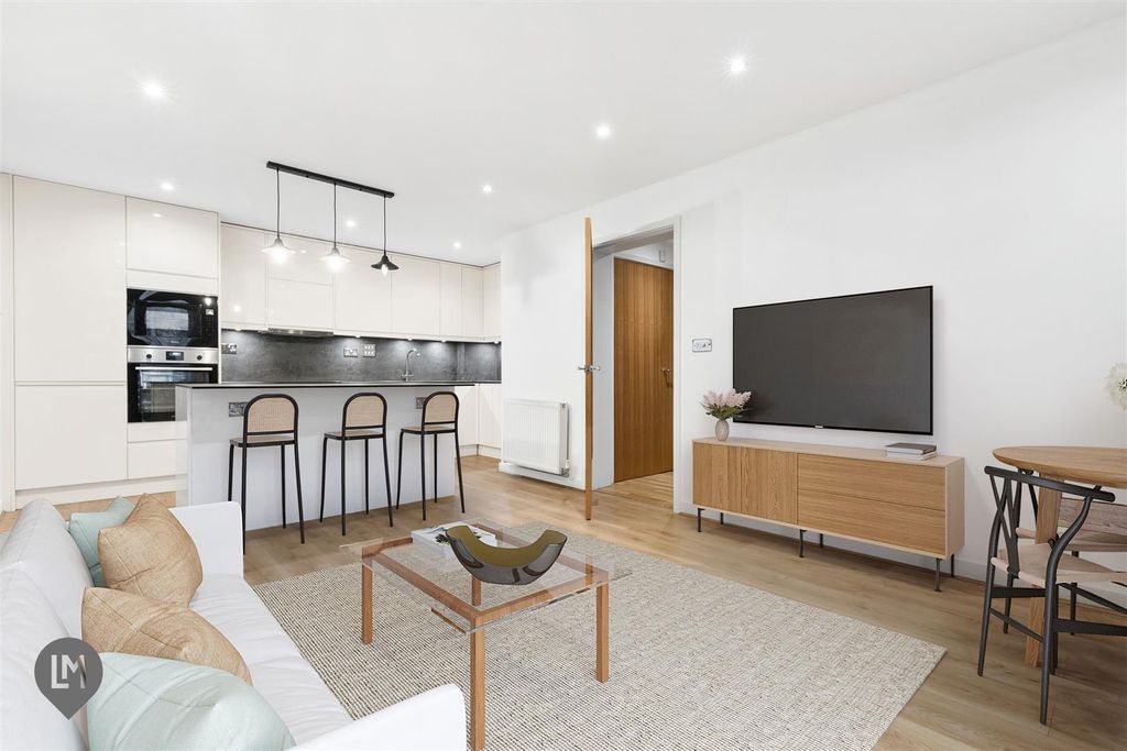 Property photo 2 of 8 Living/Dining/Kitchen