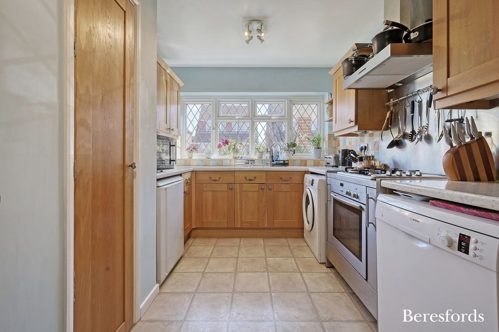 Property photo 2 of 23 Picture No. 10