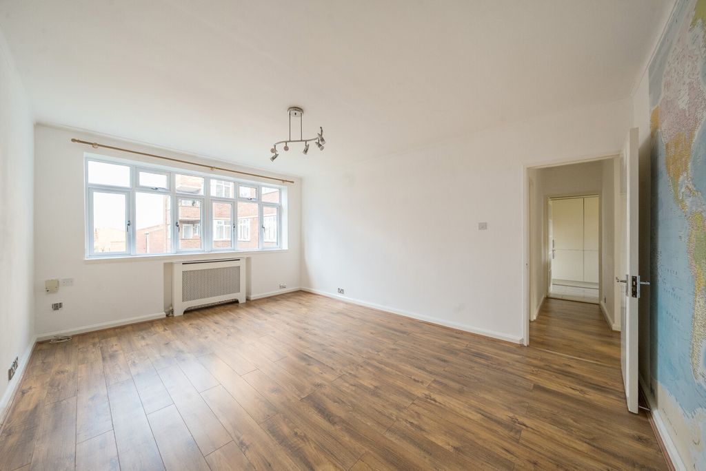 Property photo 2 of 17 Living Room