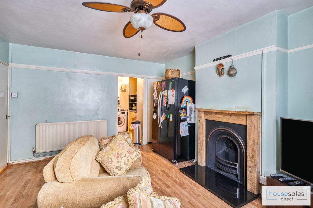 Property photo 3 of 7