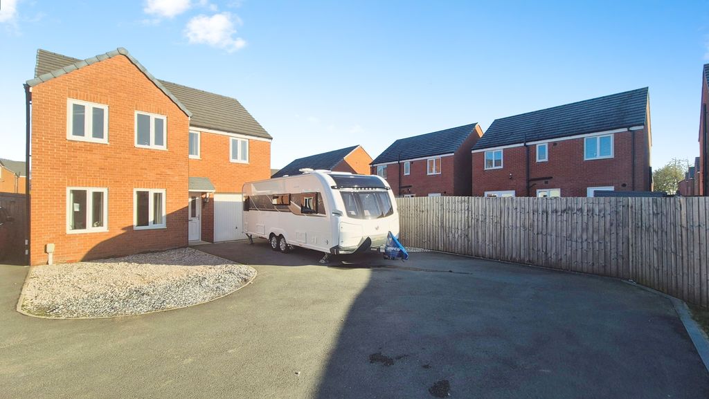 Property photo 1 of 25 Bd2c6B69-1000084254