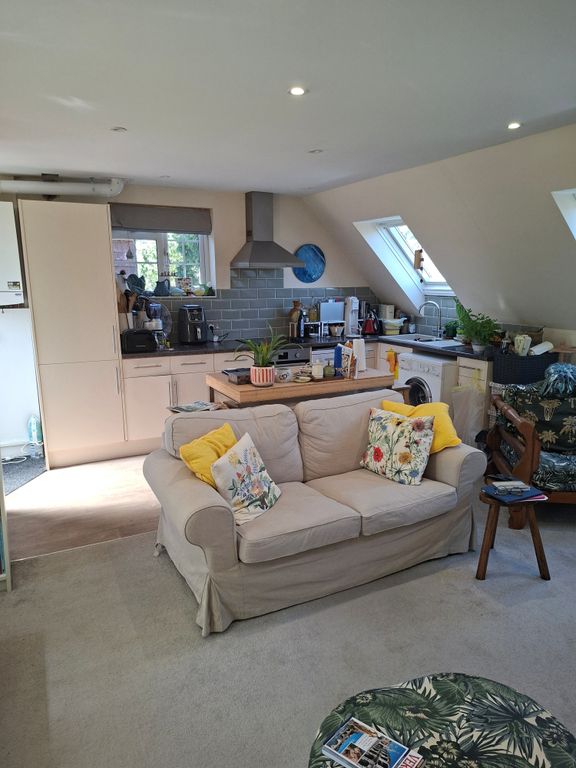 Property photo 3 of 6