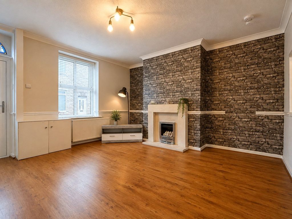 Property photo 3 of 10 Lounge