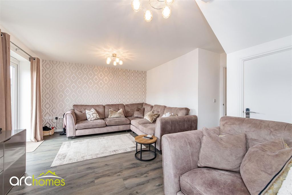 Property photo 2 of 31 Hazel-2.Jpg