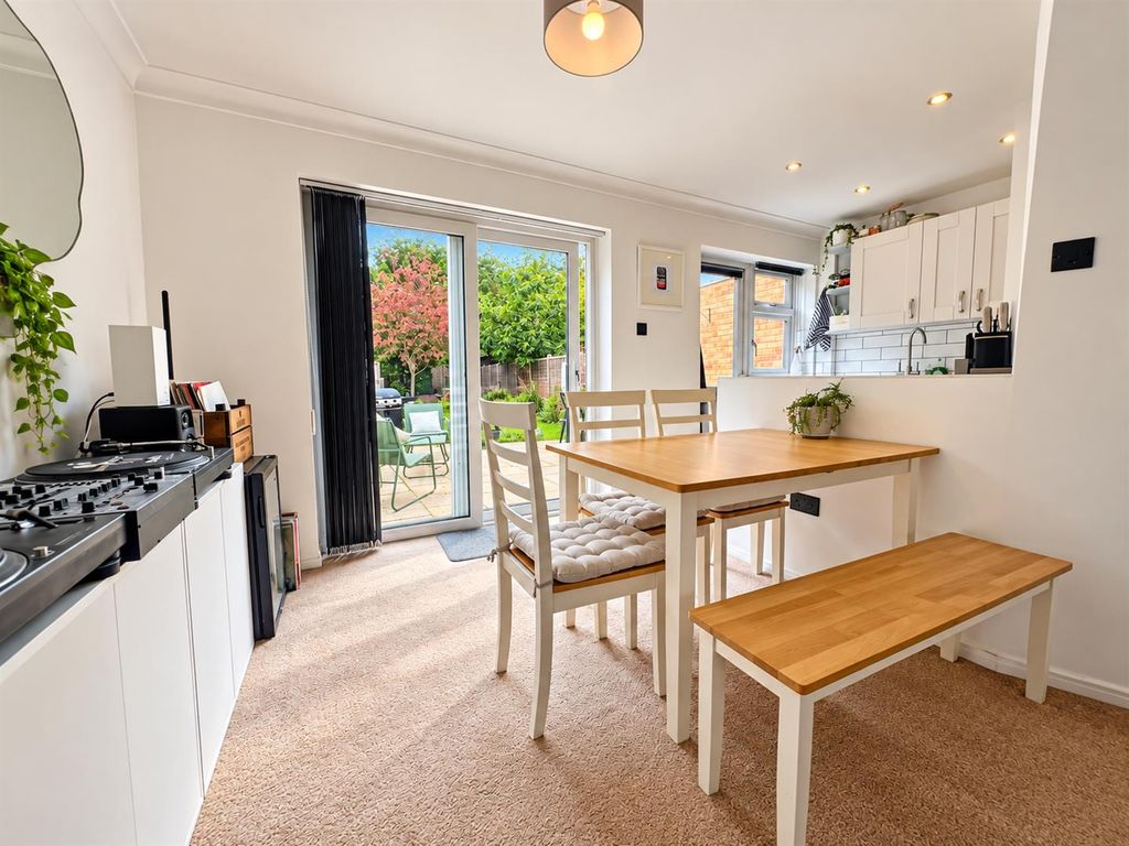 Property photo 3 of 17 5B0Ebd6c-B0Ff-4E19-8Faf-6Ae8E18F8B05.Png