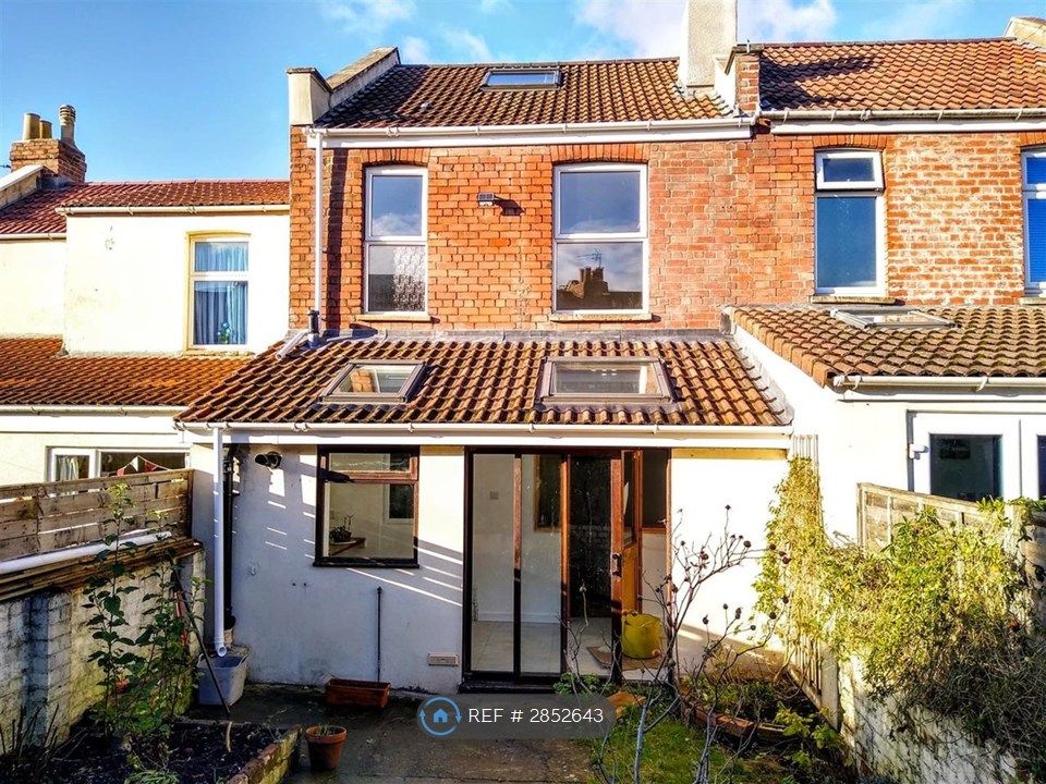 Property photo 1 of 24