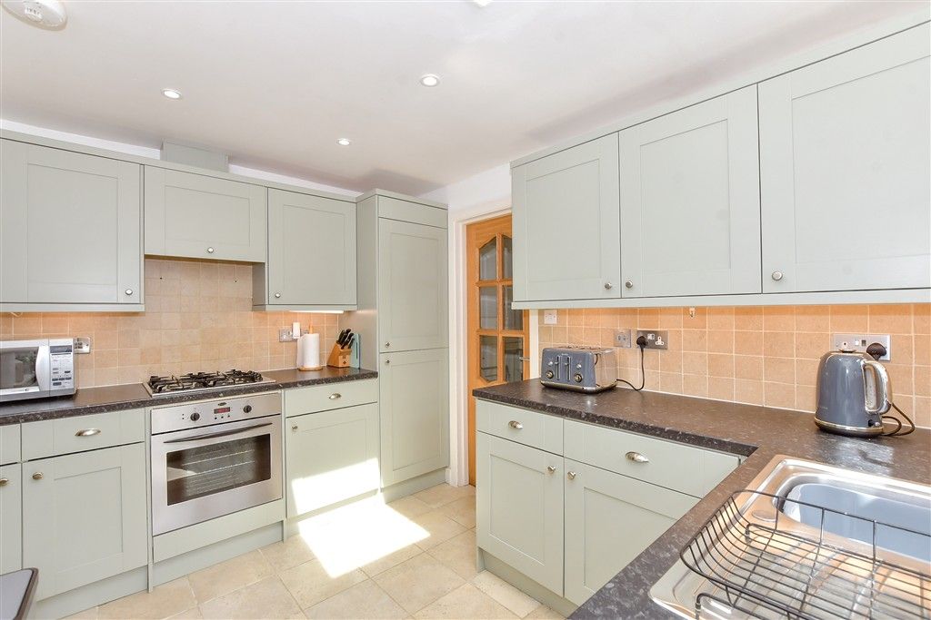 Property photo 2 of 15 Kitchen