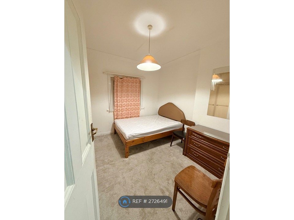 Property photo 1 of 2