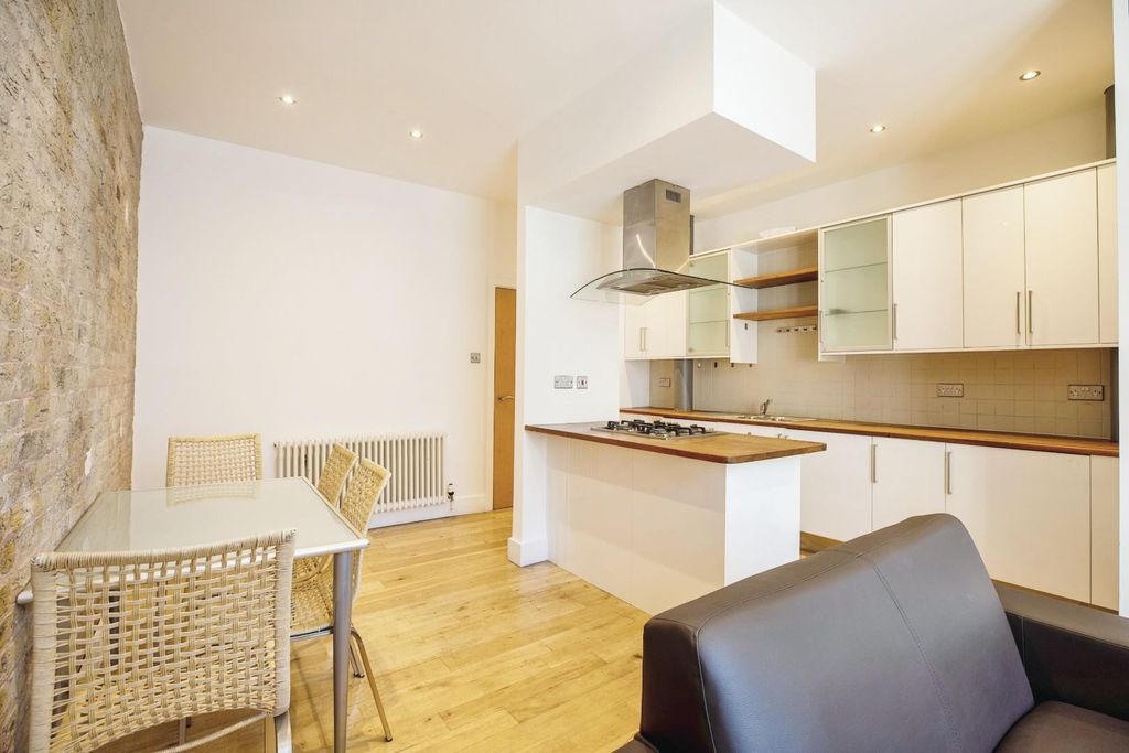 Property photo 3 of 15 0T7A7054-Hdr.Jpg