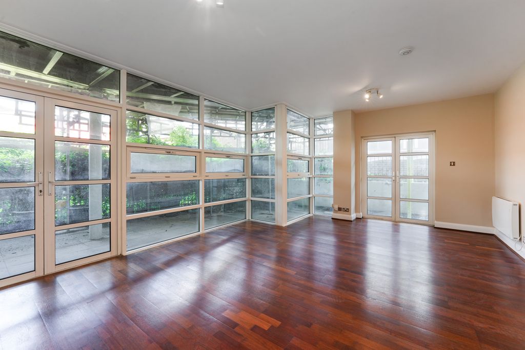 Property photo 1 of 10 74316_Flat-7-Rivers-