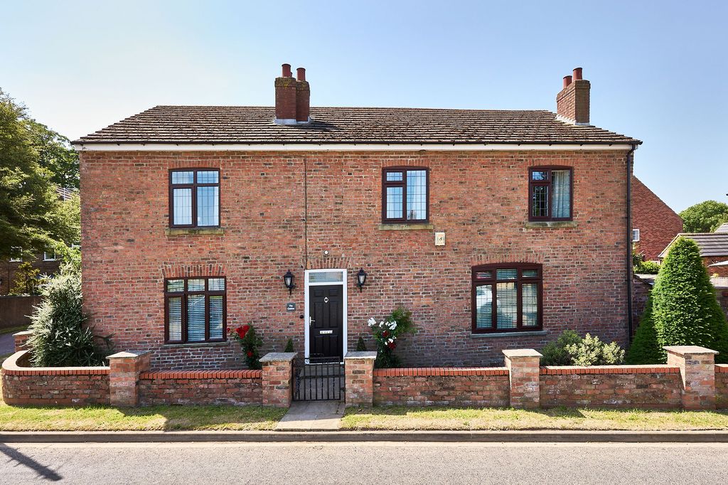 Property photo 1 of 46