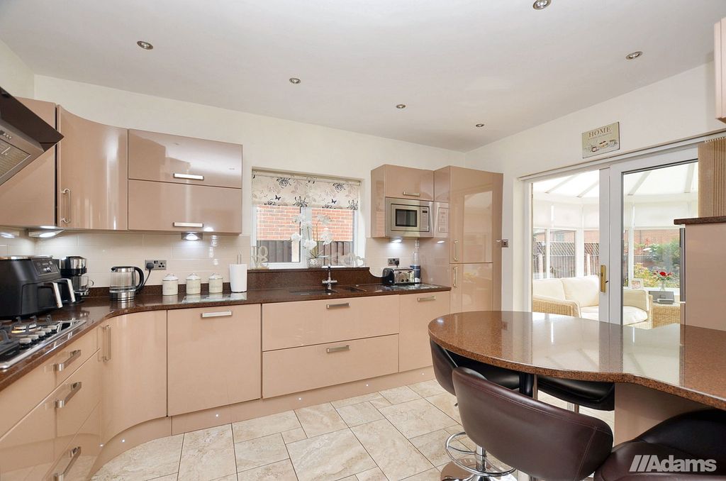 Property photo 3 of 30