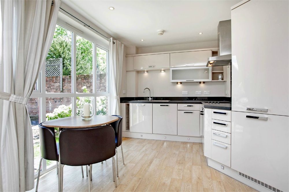 Property photo 2 of 7 Picture 02