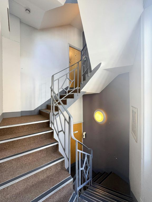 Property photo 3 of 8 3