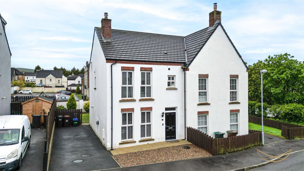 Property photo 1 of 35 Dhp-6.Jpg