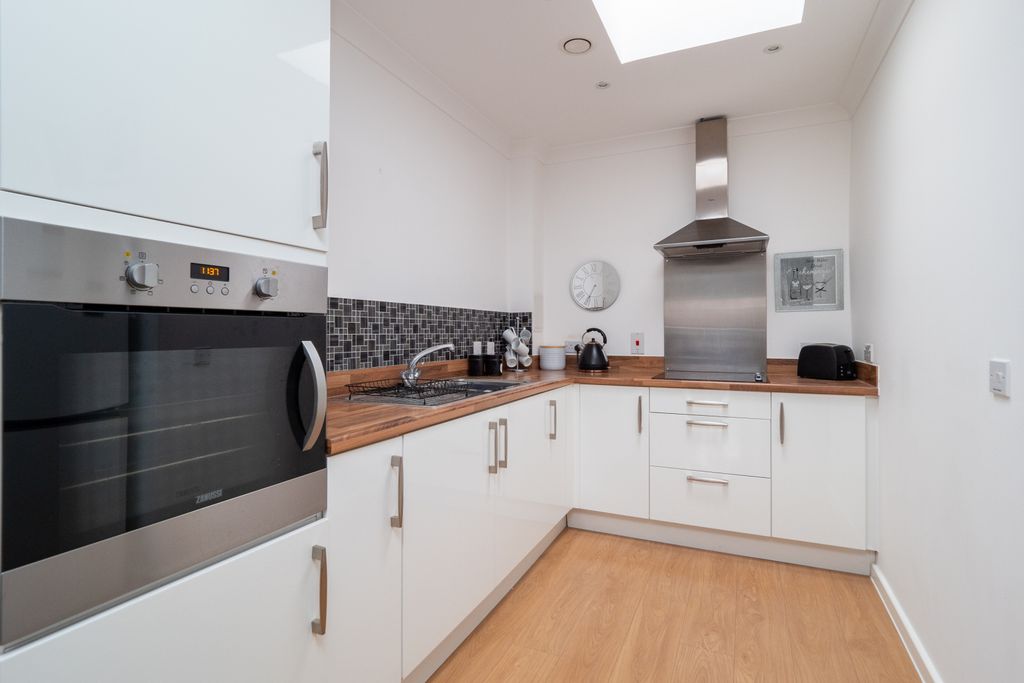 Property photo 3 of 10 Picture No. 07