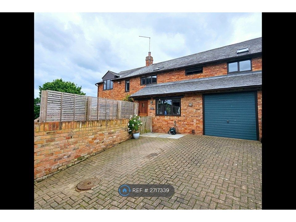 Property photo 1 of 28