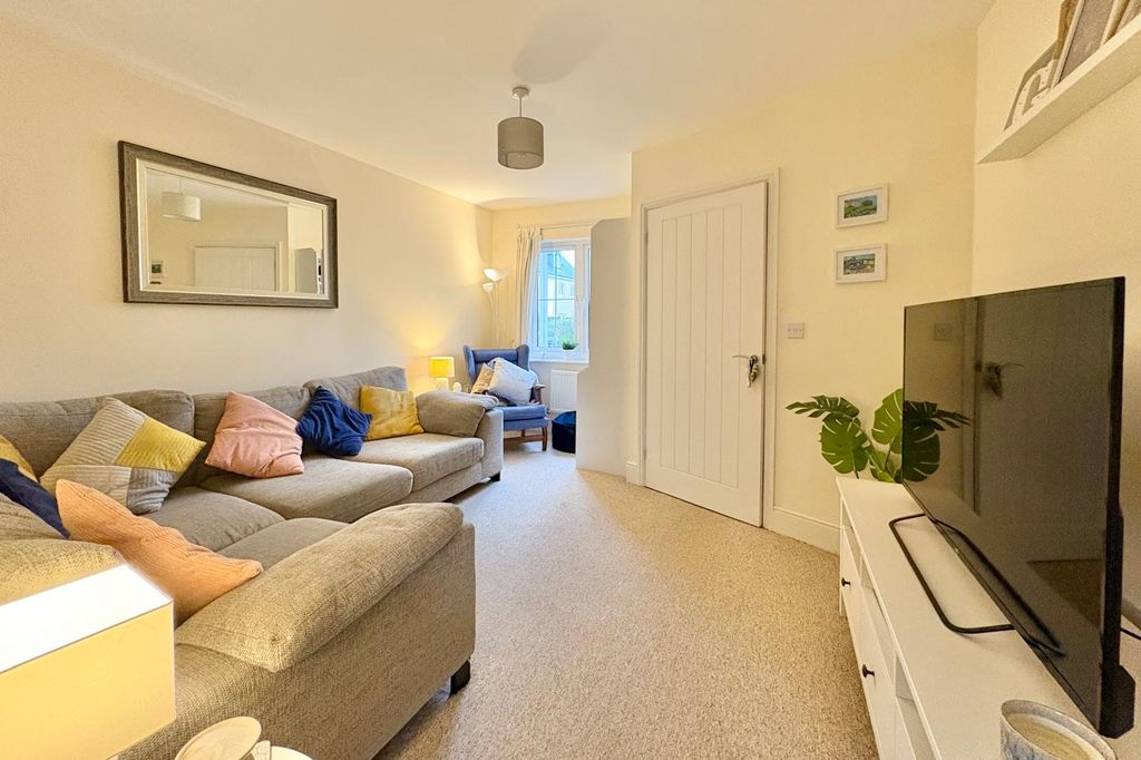 Property photo 3 of 14