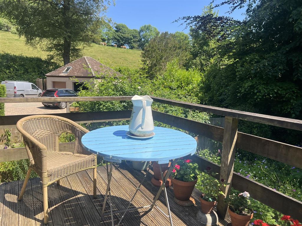 Property photo 2 of 22 Elevations & Gardens