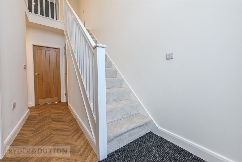 Property photo 3 of 31 Picture No. 72