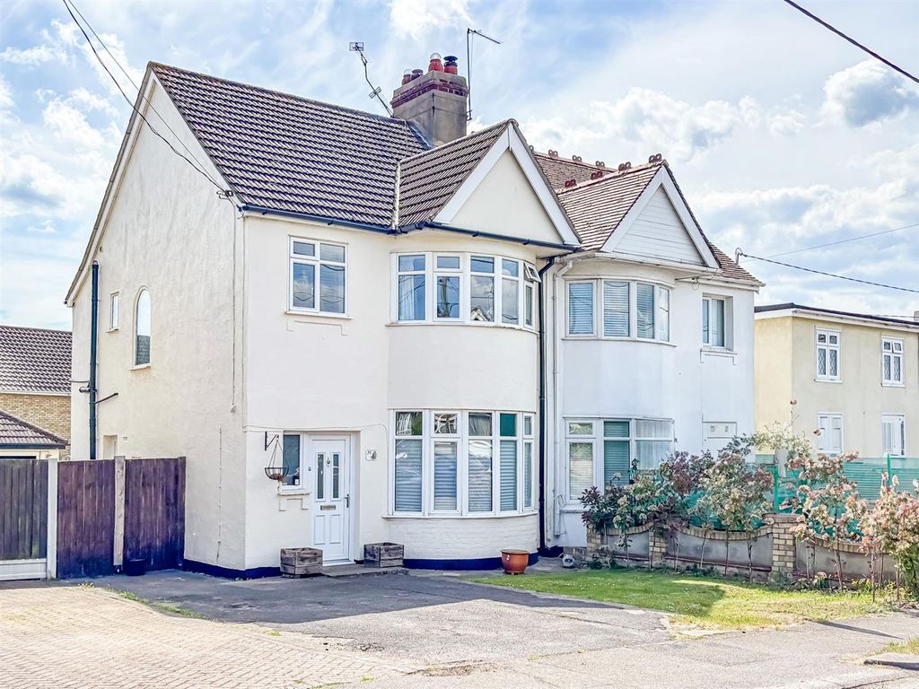 Property photo 1 of 11