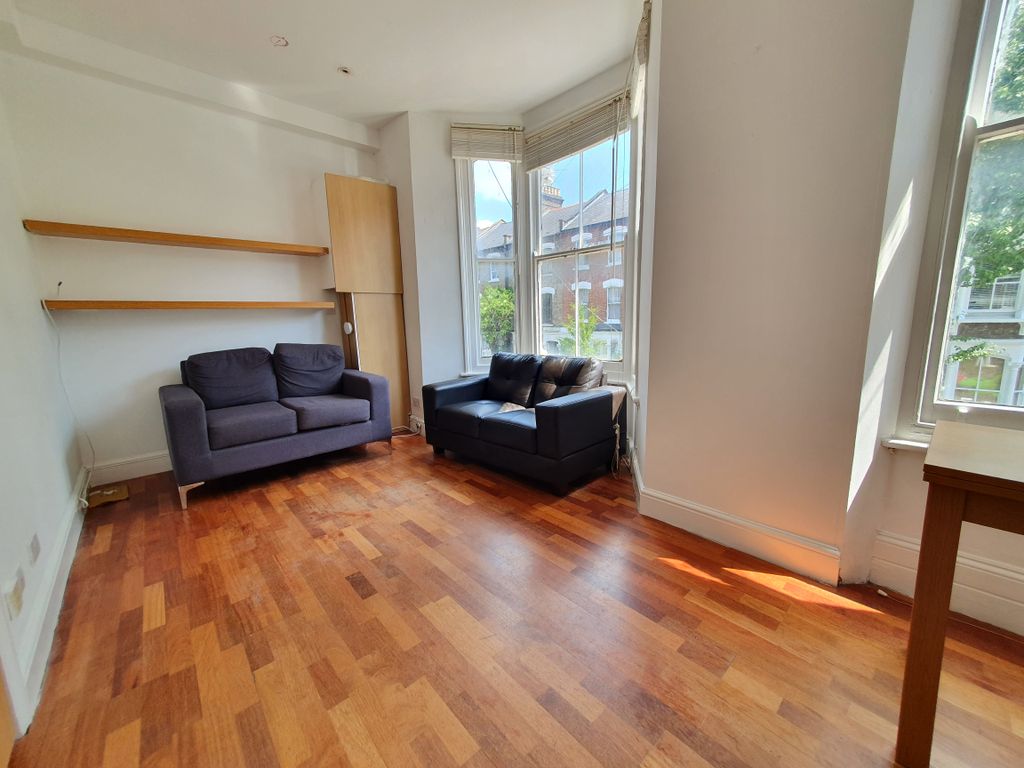 Property photo 3 of 10